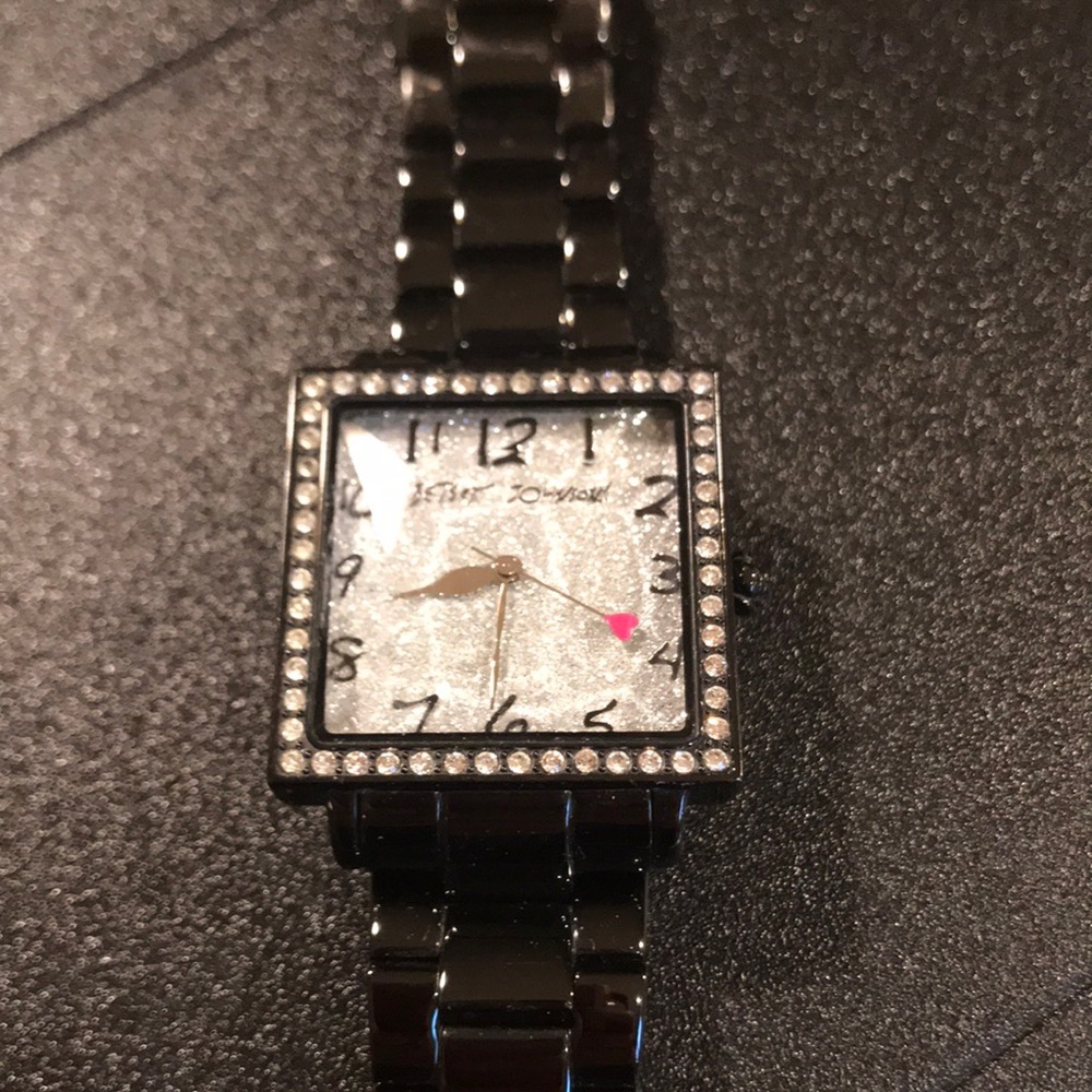 Watch - image 3